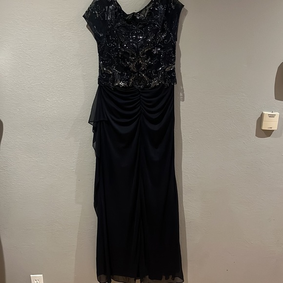 XSCAPE Long Beaded Top Sheer Matte Jersey Skirt Dress - Picture 6 of 15